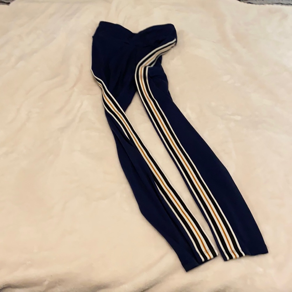 Express super soft striped leggings